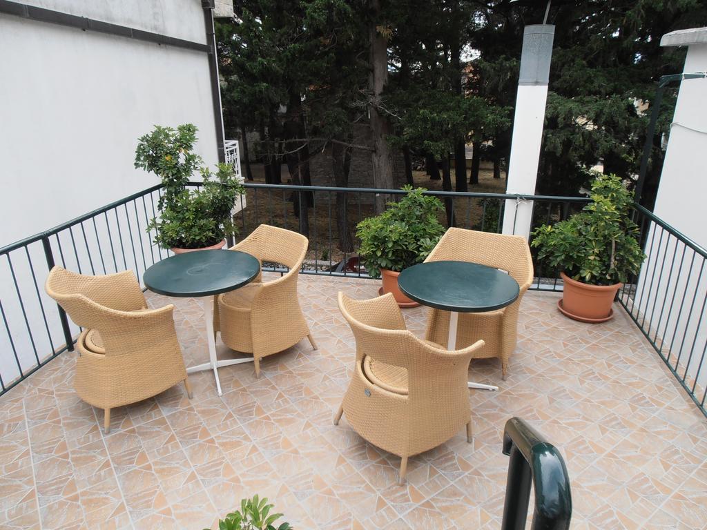 Apartment Perovic Башка-Вода Экстерьер фото
