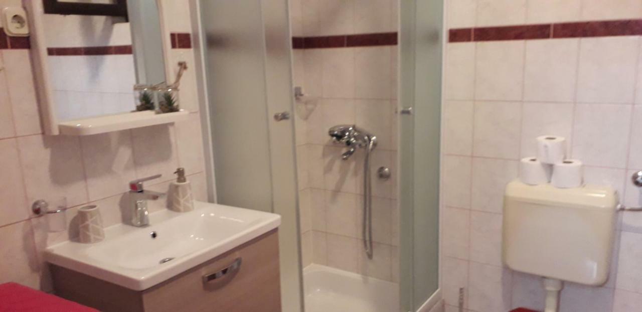 Apartment Perovic Башка-Вода Экстерьер фото